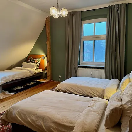 Lägenhet Spacious Cozy Loft For Work & Family- Near