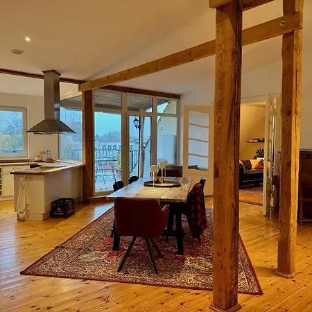 Spacious Cozy Loft For Work & Family- Near Apartment