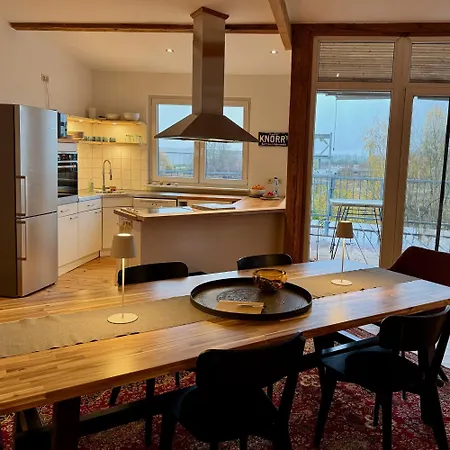 Spacious Cozy Loft For Work & Family- Near Apartment