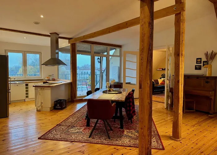 Spacious Cozy Loft For Work & Family- Near Apartment