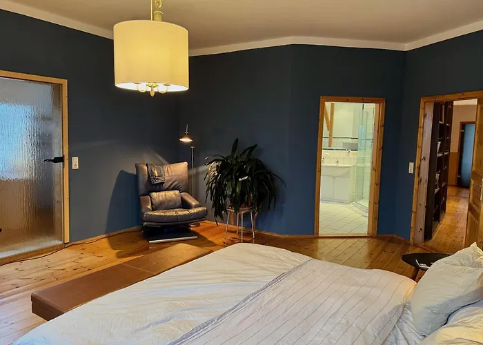 Lägenhet Spacious Cozy Loft For Work & Family- Near *