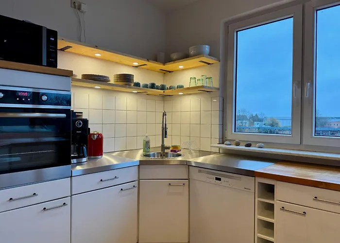 Spacious Cozy Loft For Work & Family- Near Lägenhet *