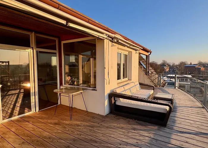 Spacious Cozy Loft For Work & Family- Near *