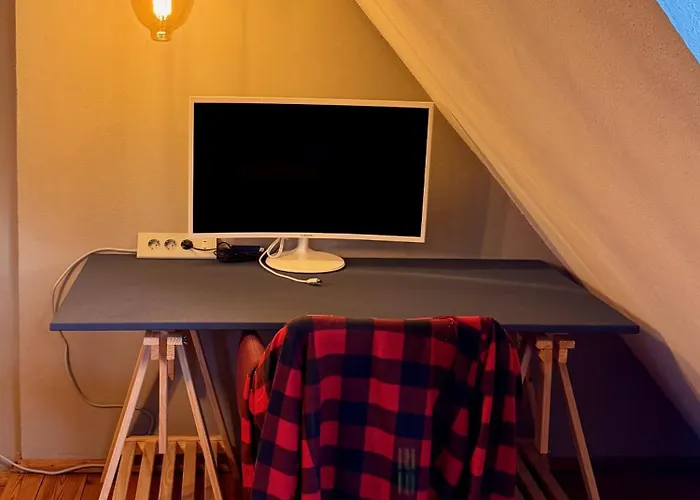 Spacious Cozy Loft For Work & Family- Near Apartment *